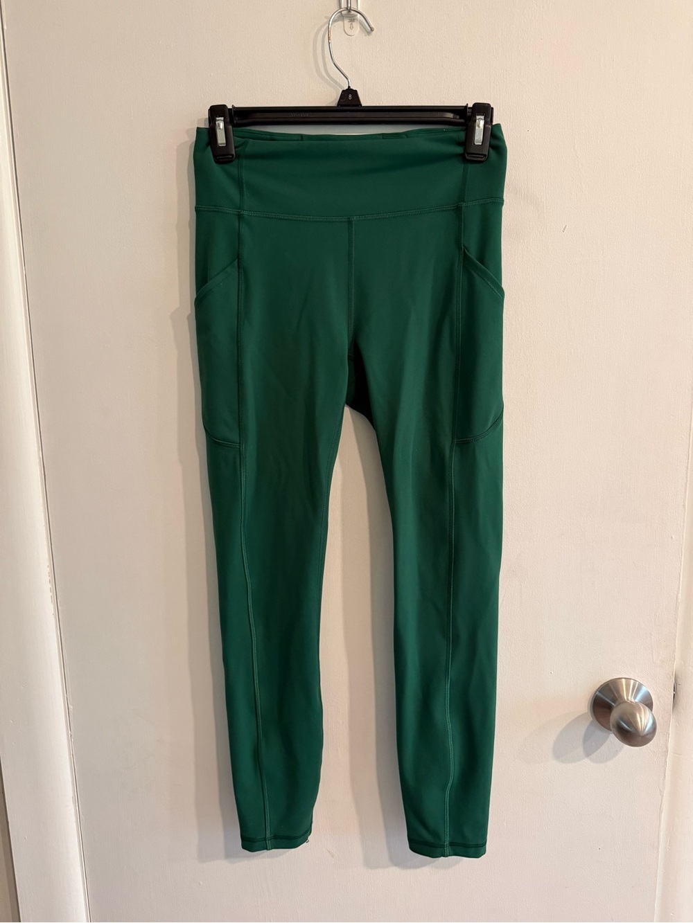 Lululemon invigorate HR tight 23" leggings size 6